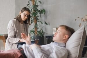 female-psychologist